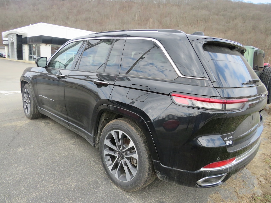 Used 2023 Jeep Grand Cherokee Overland SUV
