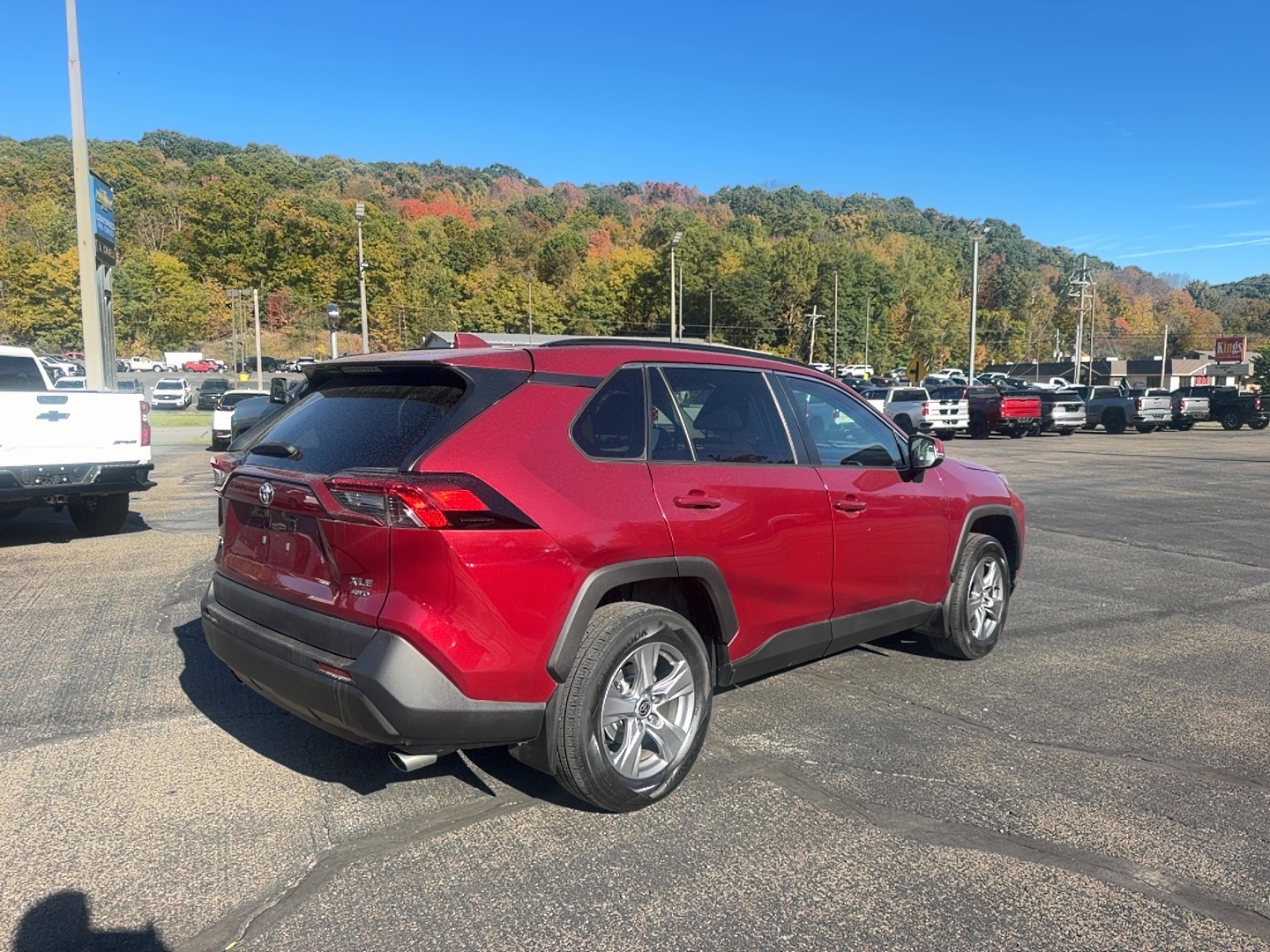 Used 2022 Toyota RAV4 XLE SUV