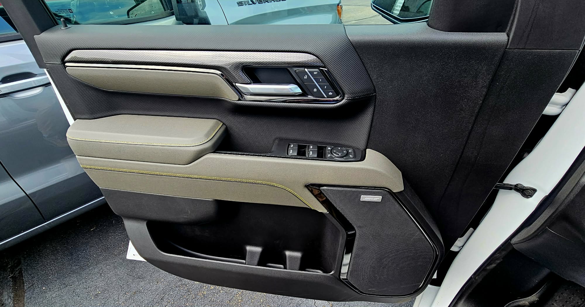2026 Chevrolet Silverado 1500 ZR2 - Photo 12