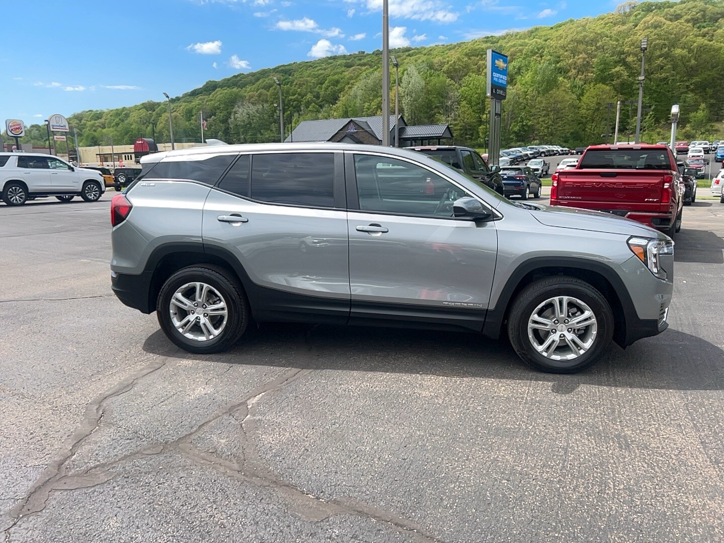 2023 Gmc Terrain SLE photo 4