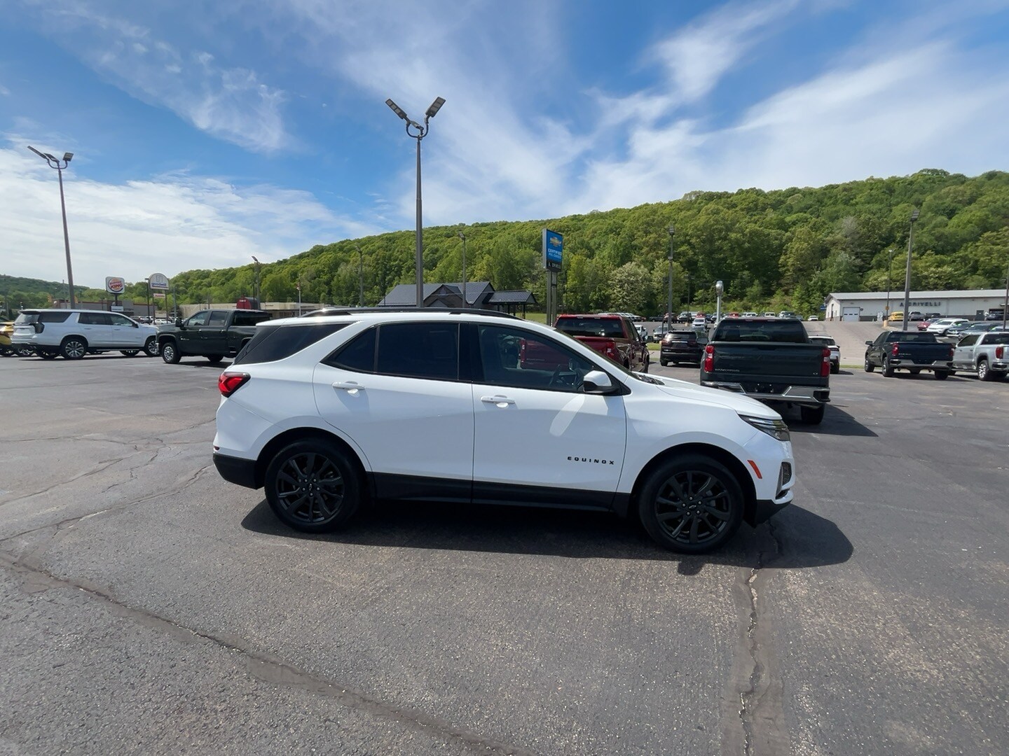 2023 Chevrolet Equinox RS photo 3