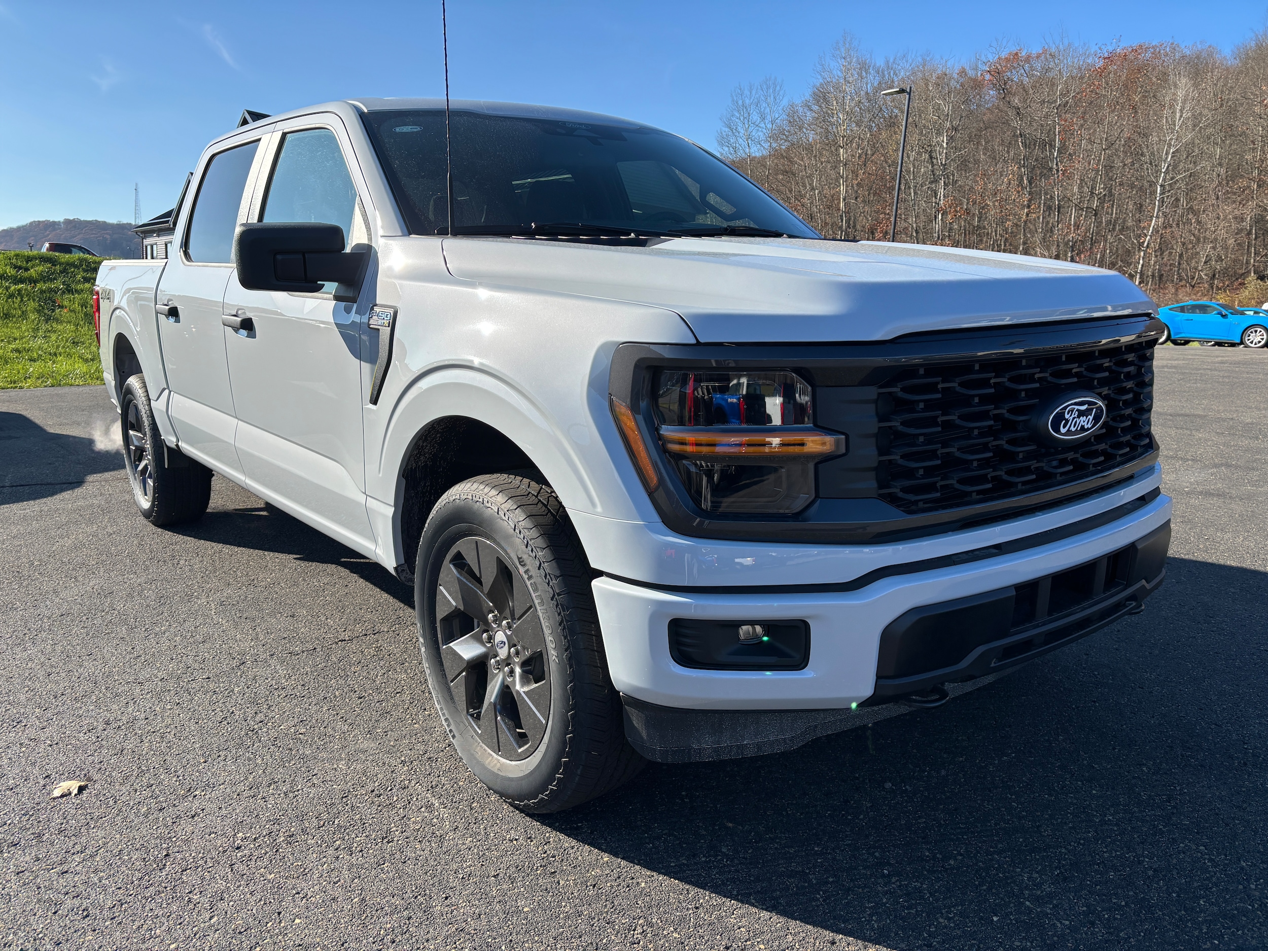 2025 Ford F-150 STX's photo