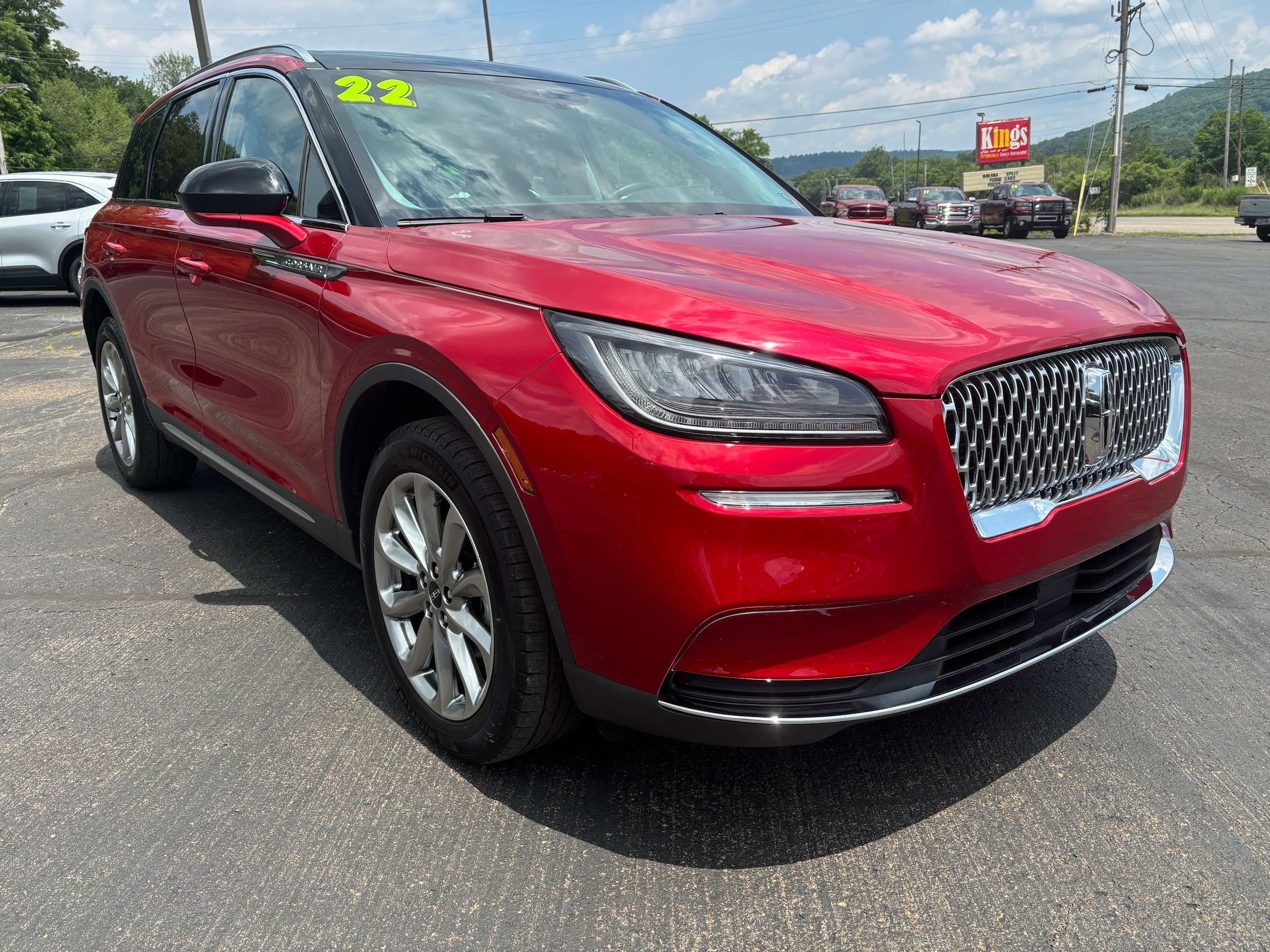 2022 Lincoln Corsair Base's photo