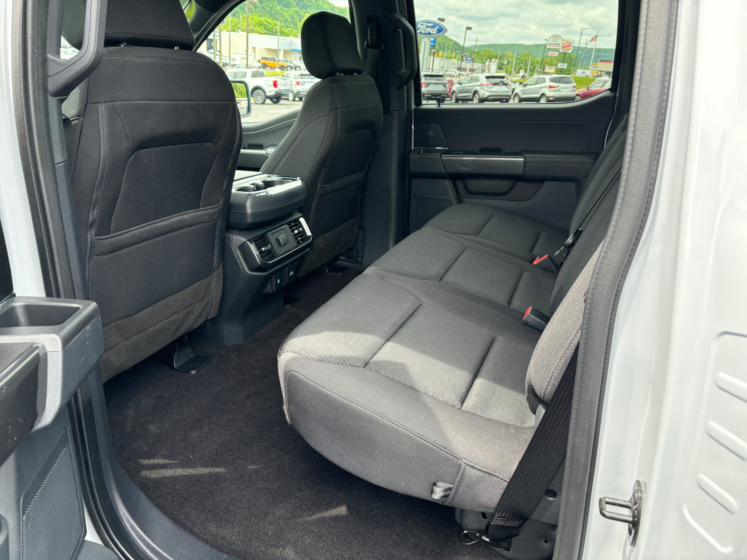 2022 Ford F-150 XLT - Photo 9