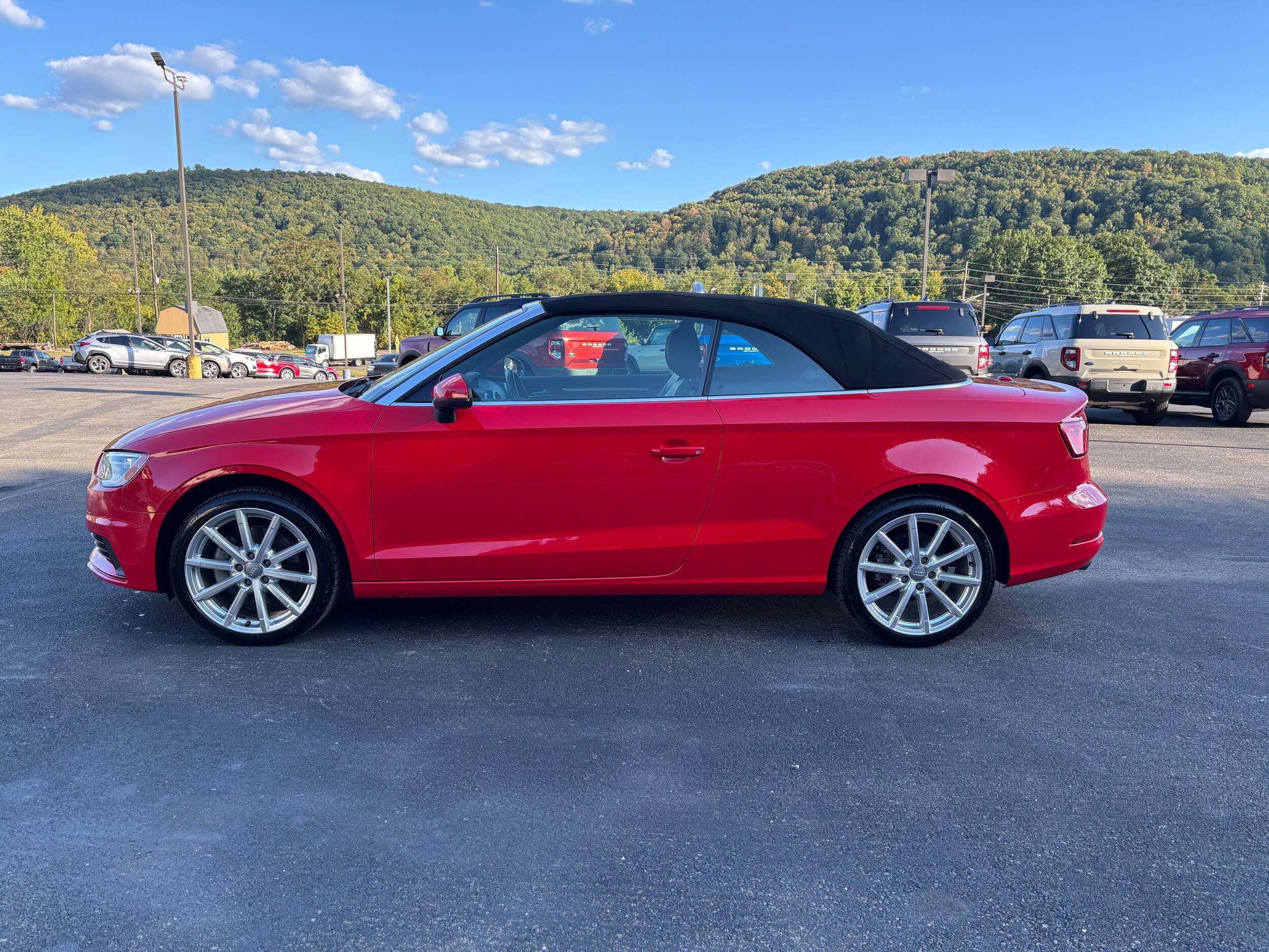 2016 Audi A3 1.8T Premium photo 3