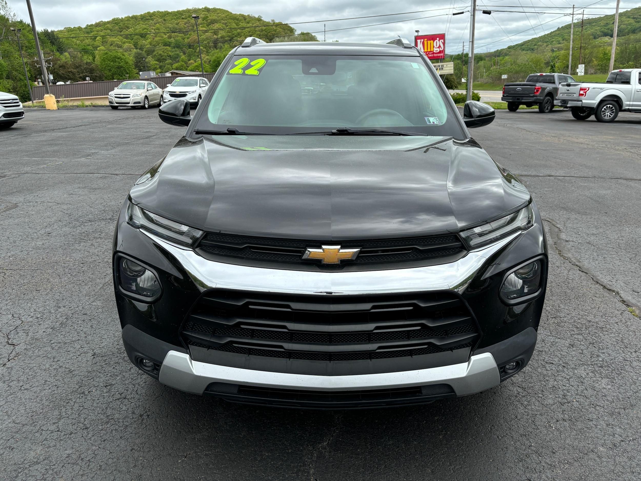 Used 2022 Chevrolet Trailblazer LT with VIN KL79MRSL0NB128044 for sale in Franklin, PA