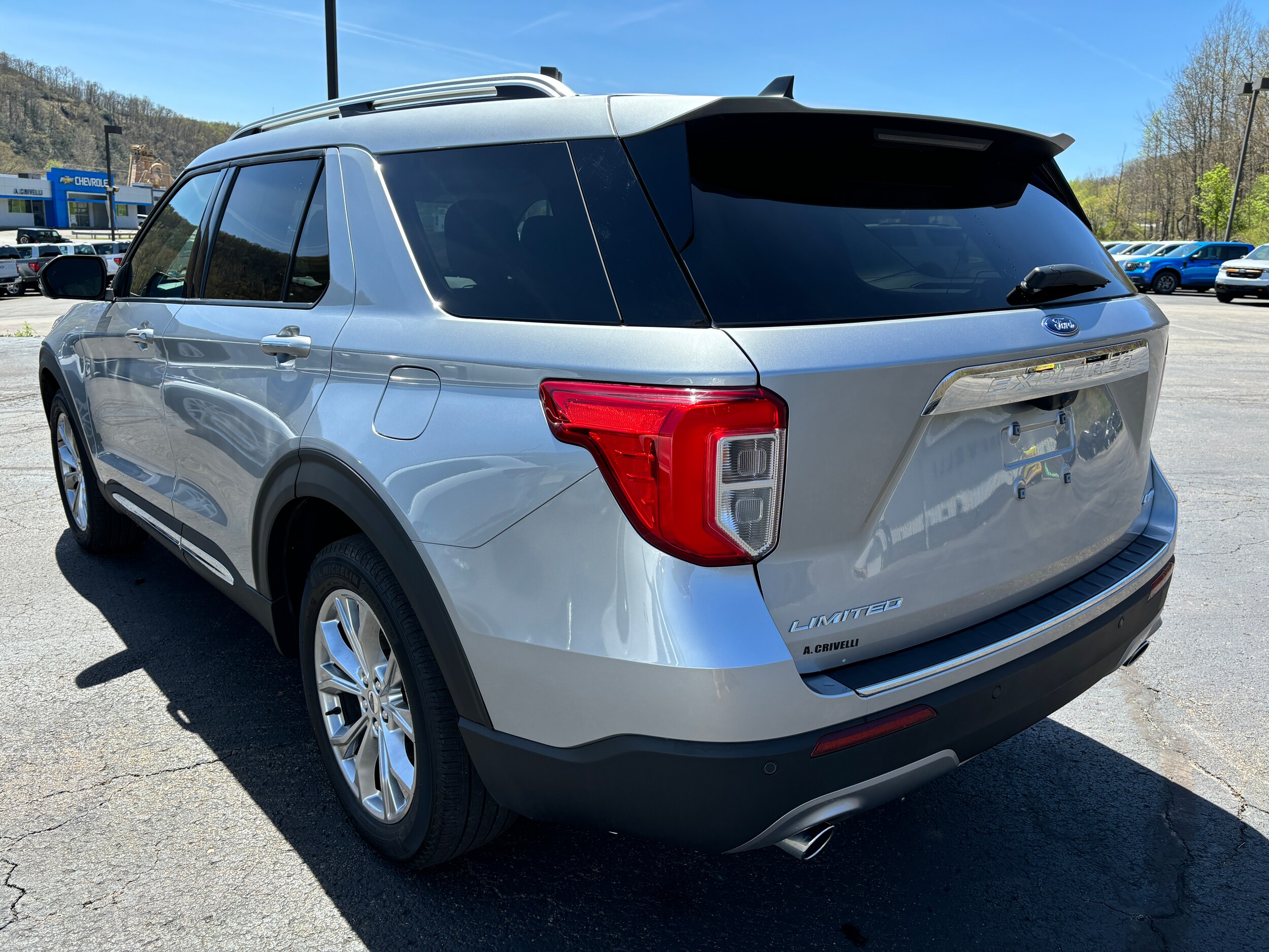 2022 Ford Explorer Limited photo 4
