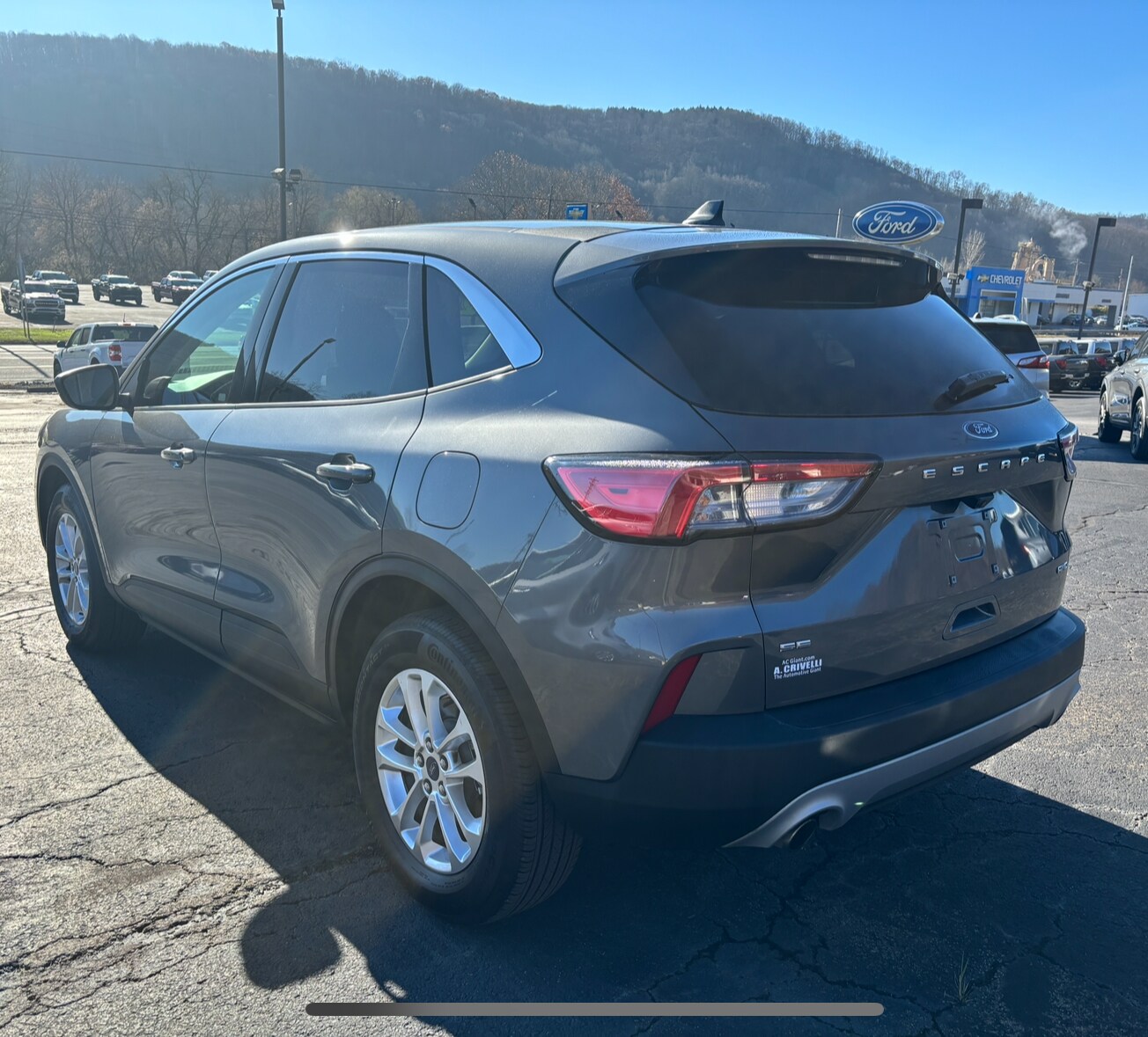 2022 Ford Escape SE photo 4