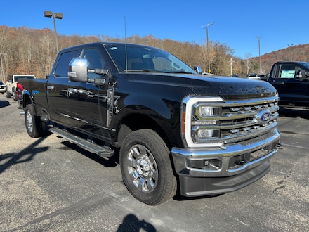 2025 Ford F-350 Lariat TRUCK