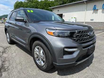 2023 Ford Explorer XLT SUV
