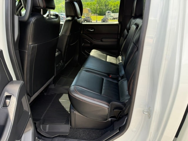 2023 Nissan Frontier PRO-4X - Photo 9