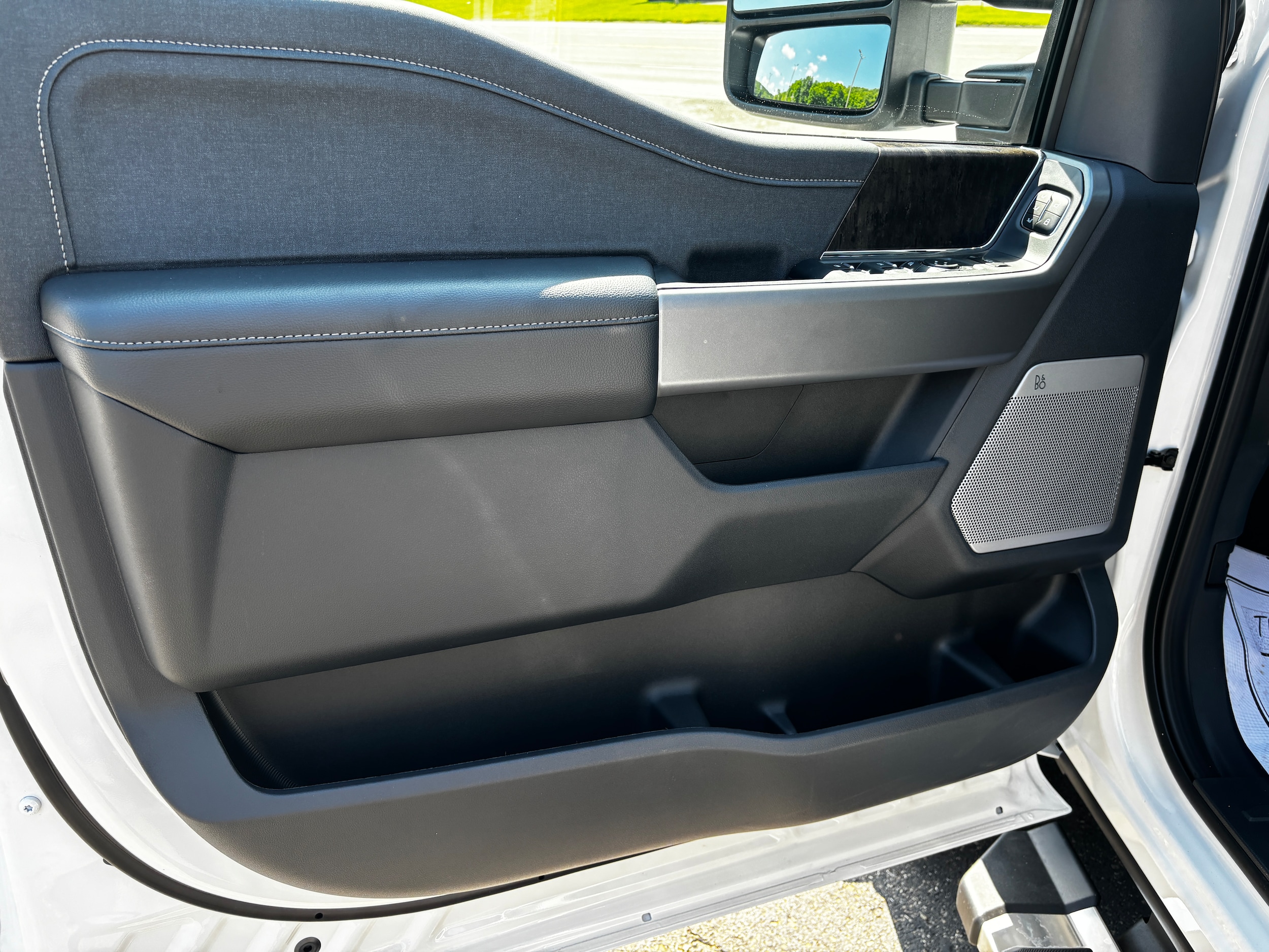 2026 Ford F-350 Super Duty Lariat - Photo 13