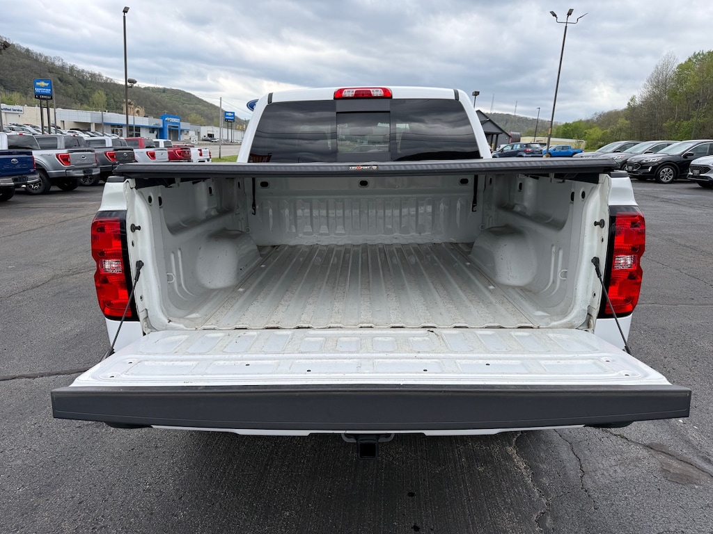 Used 2017 Chevrolet Silverado 1500 LT Truck