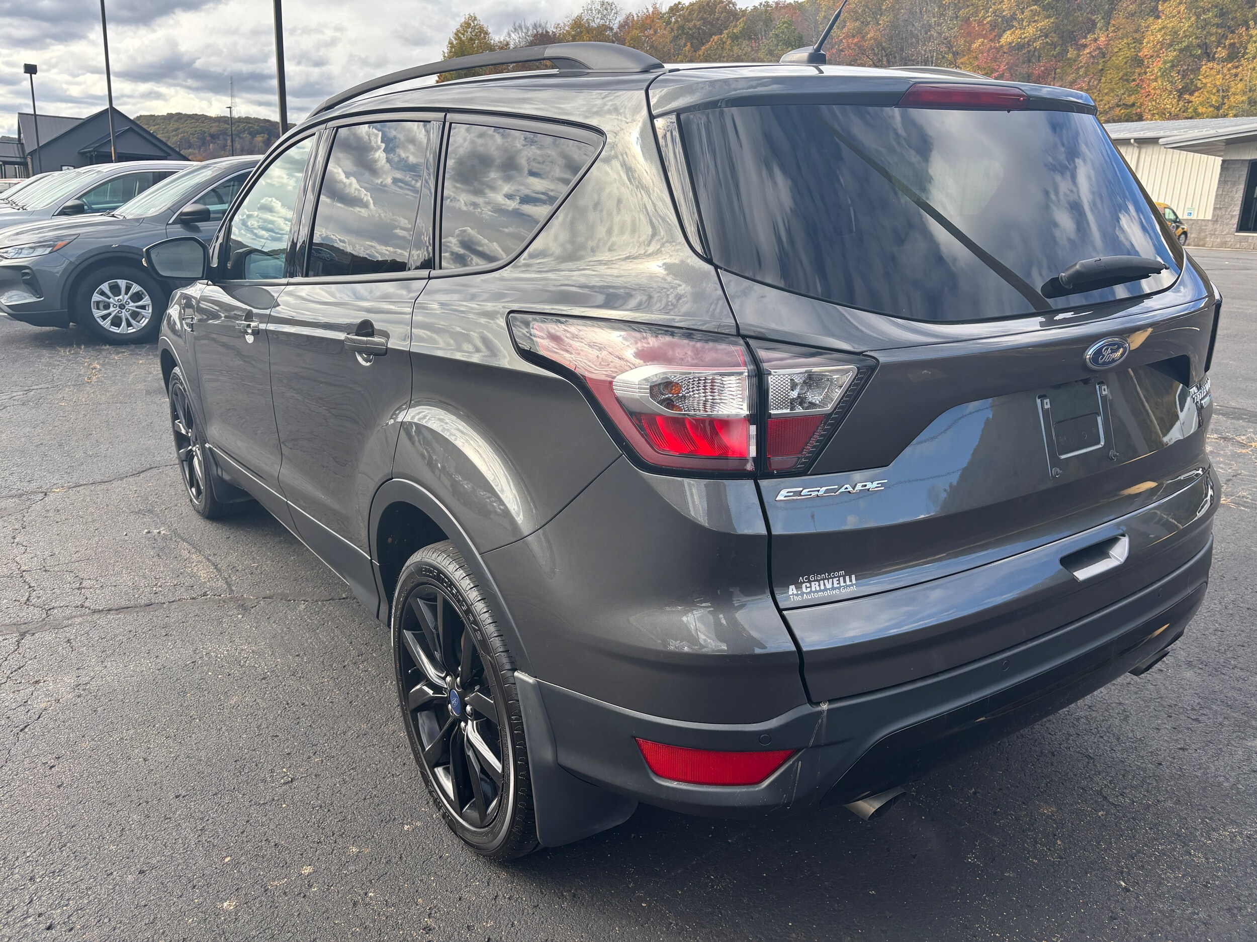 2017 Ford Escape Titanium photo 2
