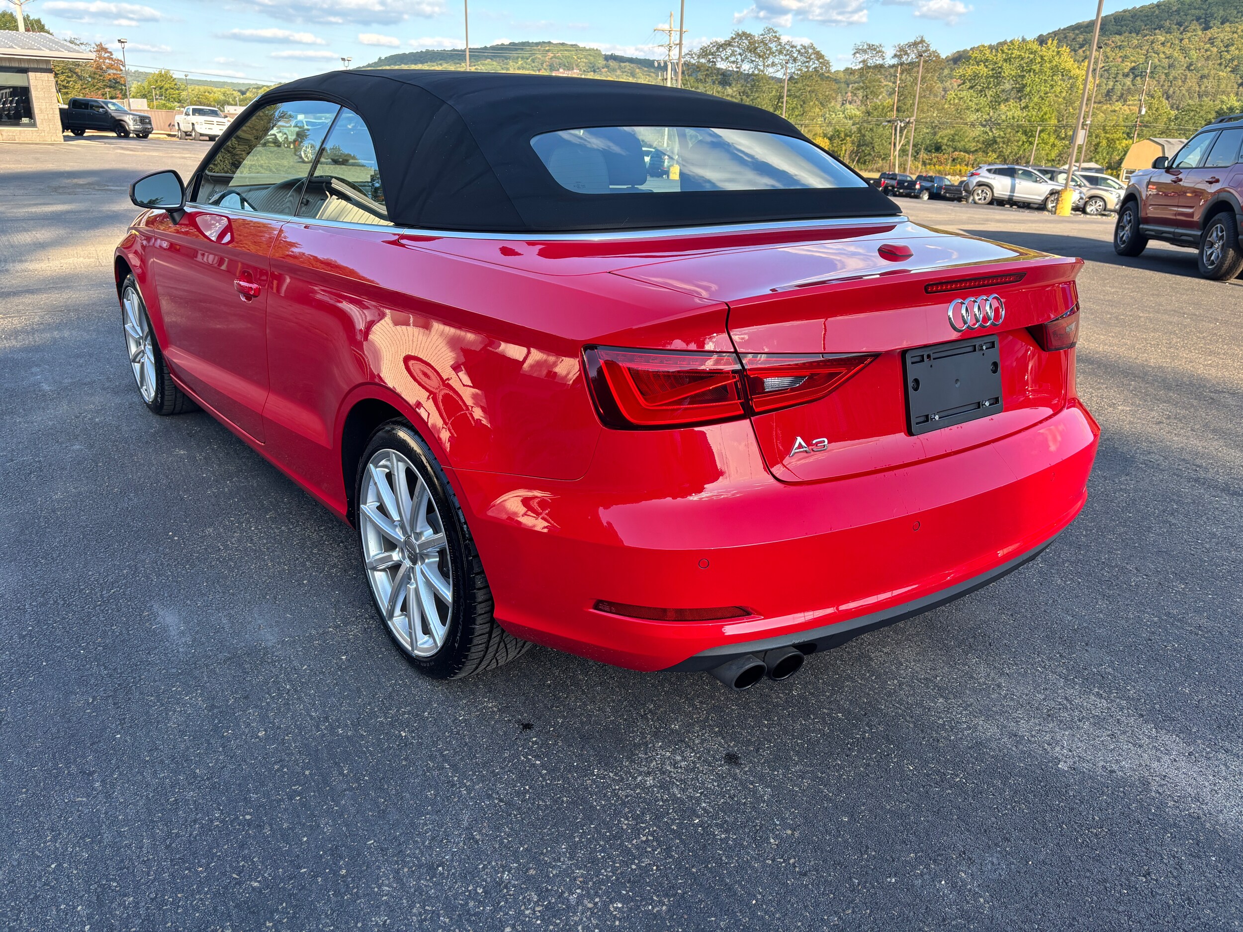 2016 Audi A3 1.8T Premium photo 4