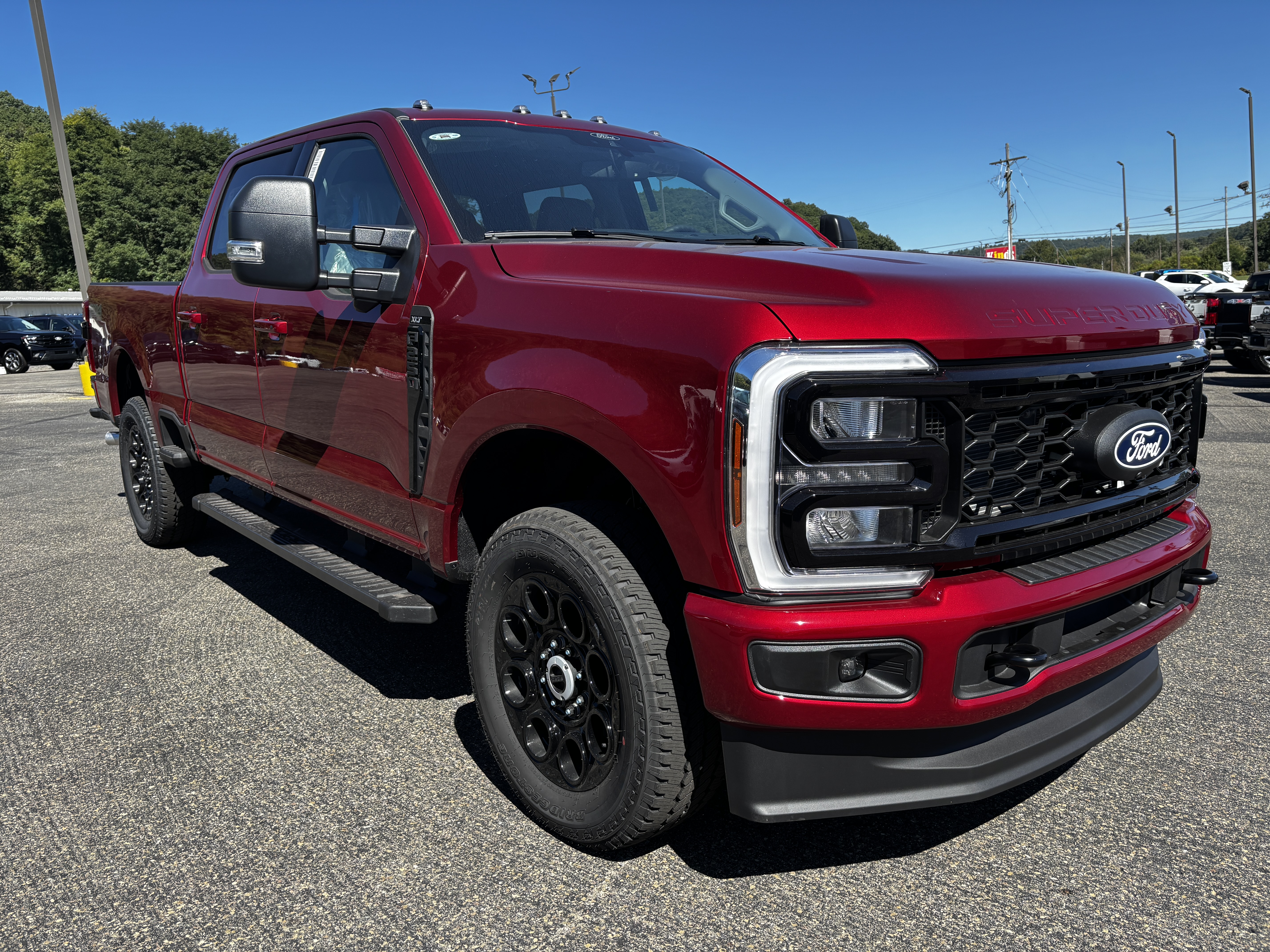 2027 Ford F-250 XLT Truck Crew Cab