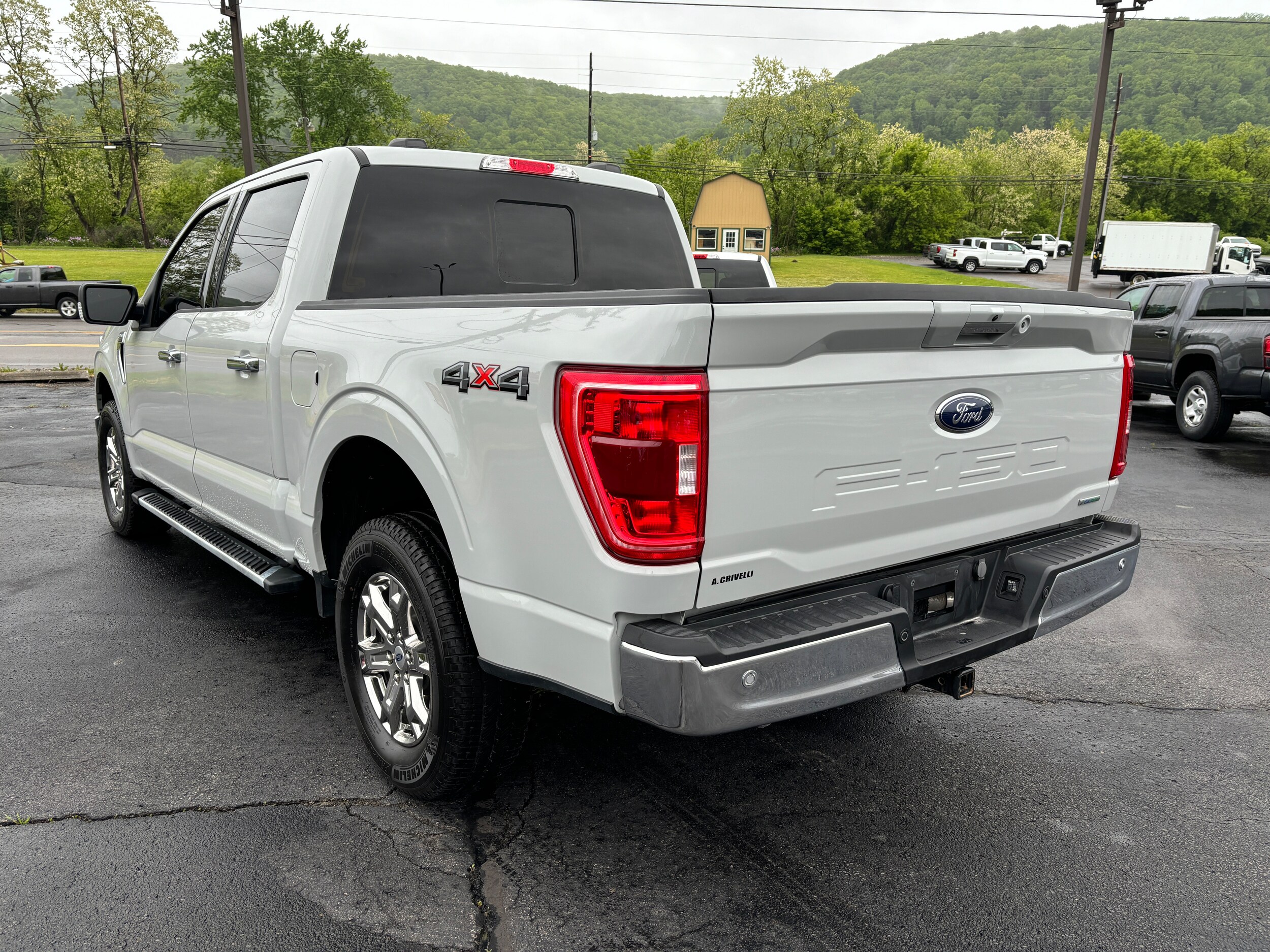 2023 Ford F-150 XLT photo 4