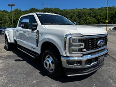 2026 Ford F-350 Lariat Truck Crew Cab