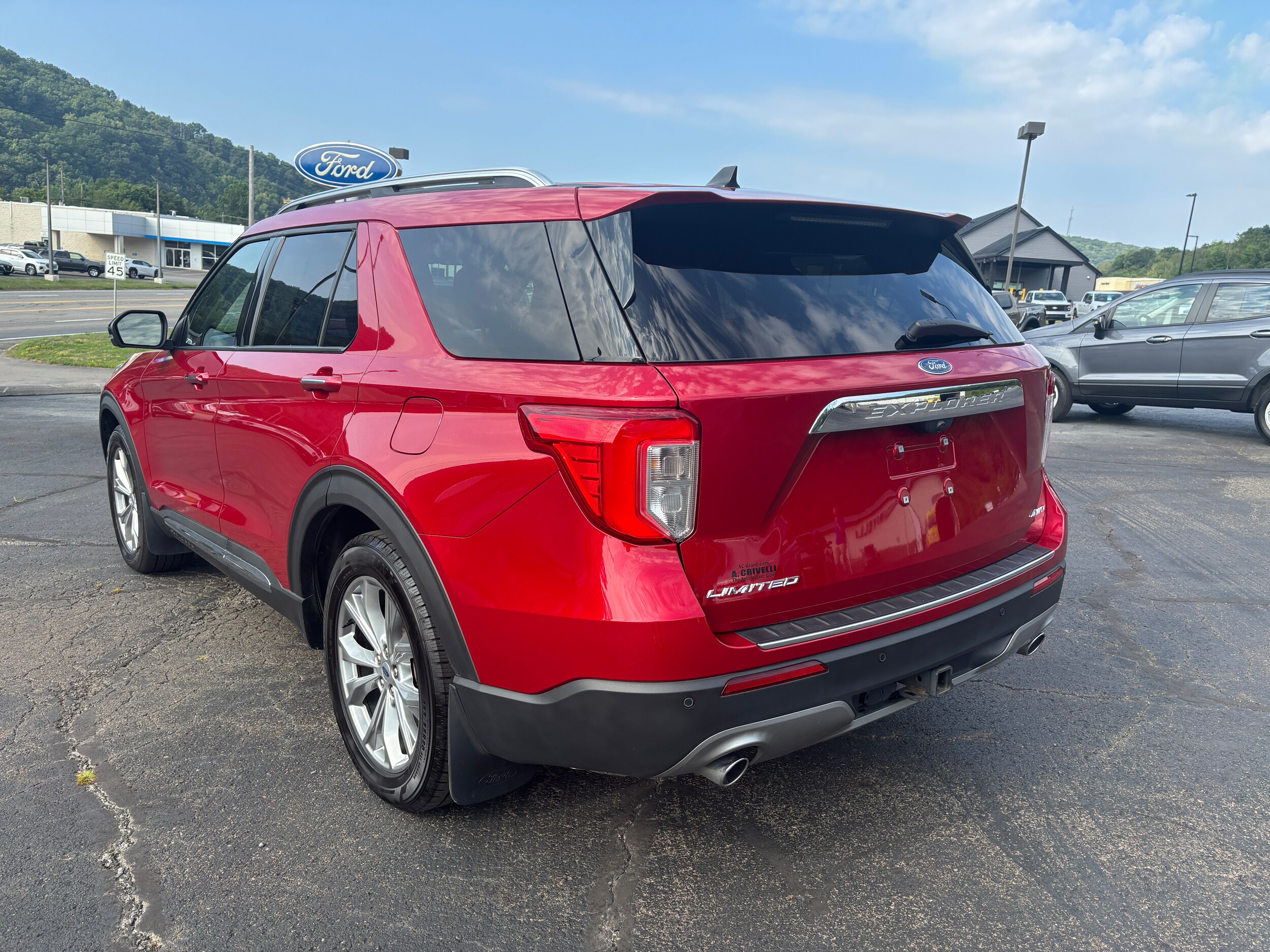 2022 Ford Explorer Limited photo 4