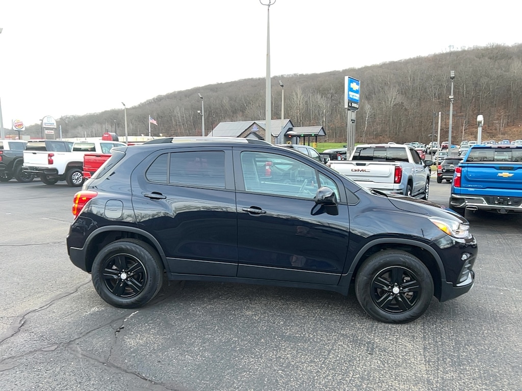 Used 2022 Chevrolet Trax LT SUV