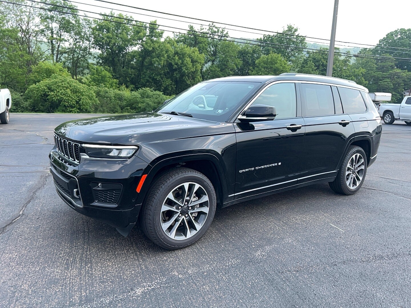 2021 Jeep Grand Cherokee Overland photo 3