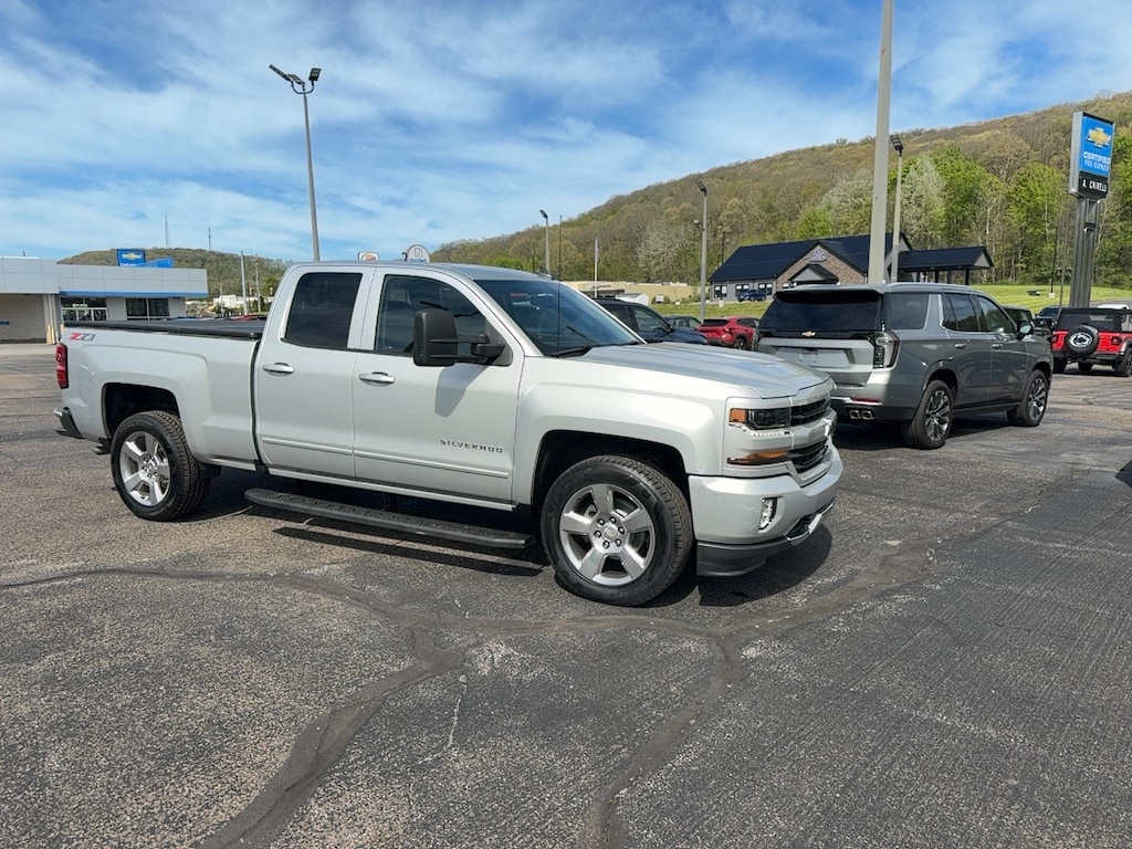 Used 2018 Chevrolet Silverado 1500 LT w/2LT Truck Double Cab