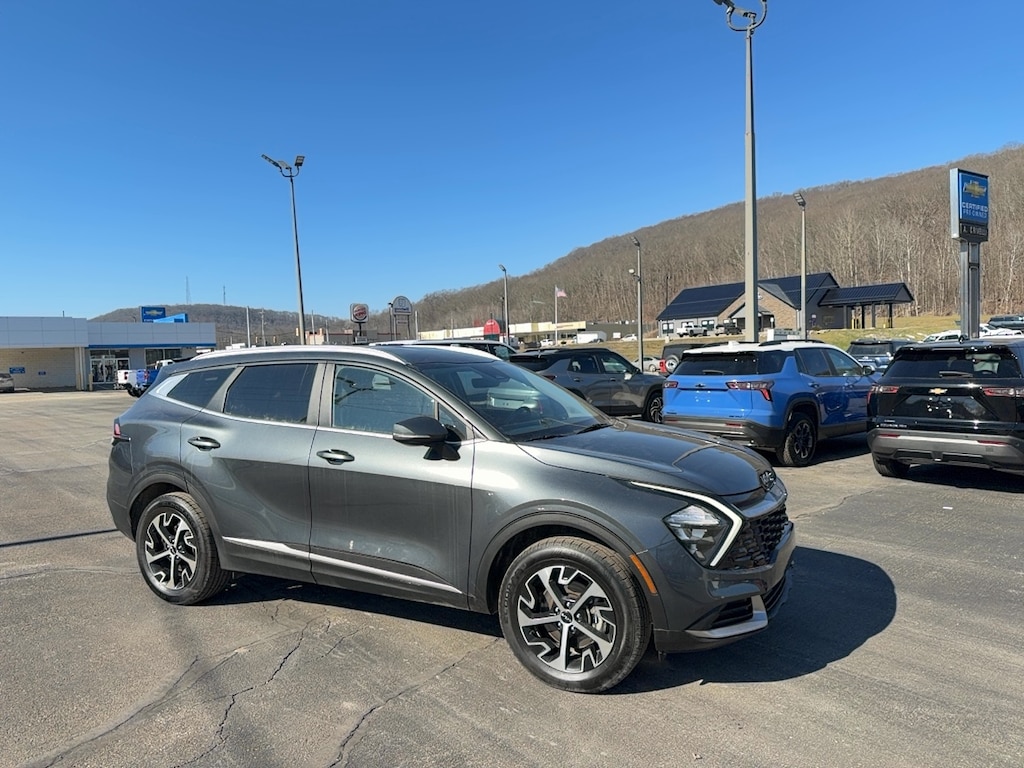 Used 2023 Kia Sportage Hybrid EX SUV