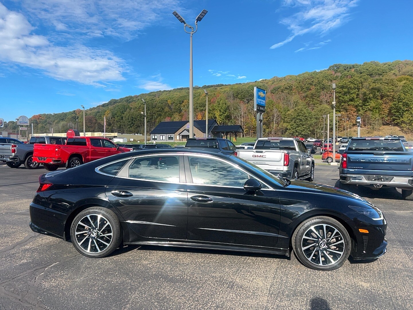 2021 Hyundai Sonata Limited photo 2