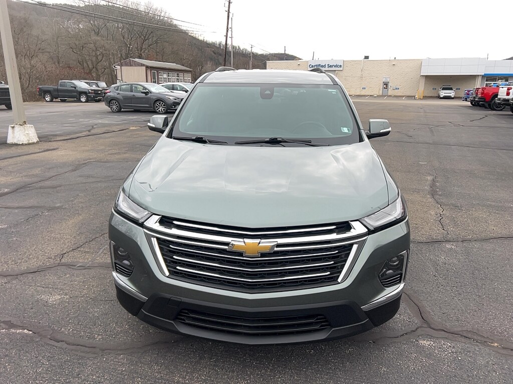 Used 2023 Chevrolet Traverse LT Cloth w/1LT SUV