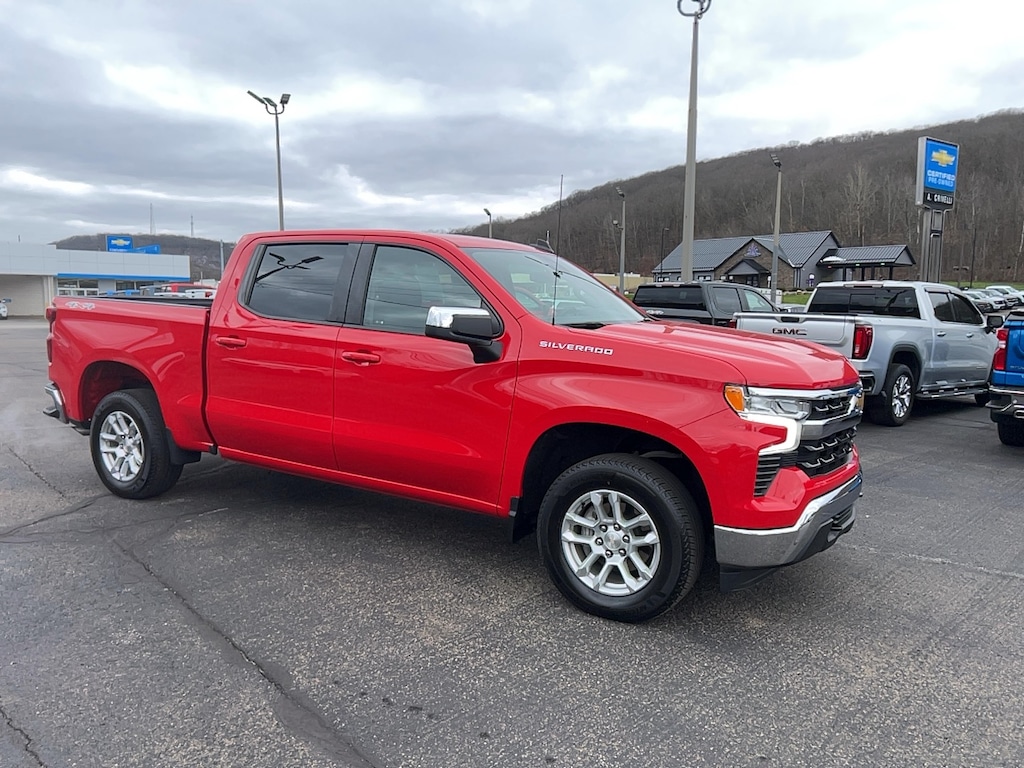 Used 2022 Chevrolet Silverado 1500 LT Truck Crew Cab