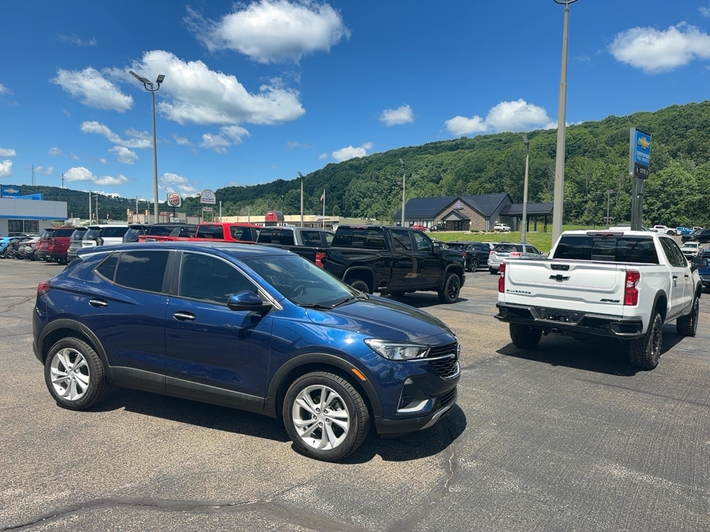 2023 Buick Encore GX Preferred's photo