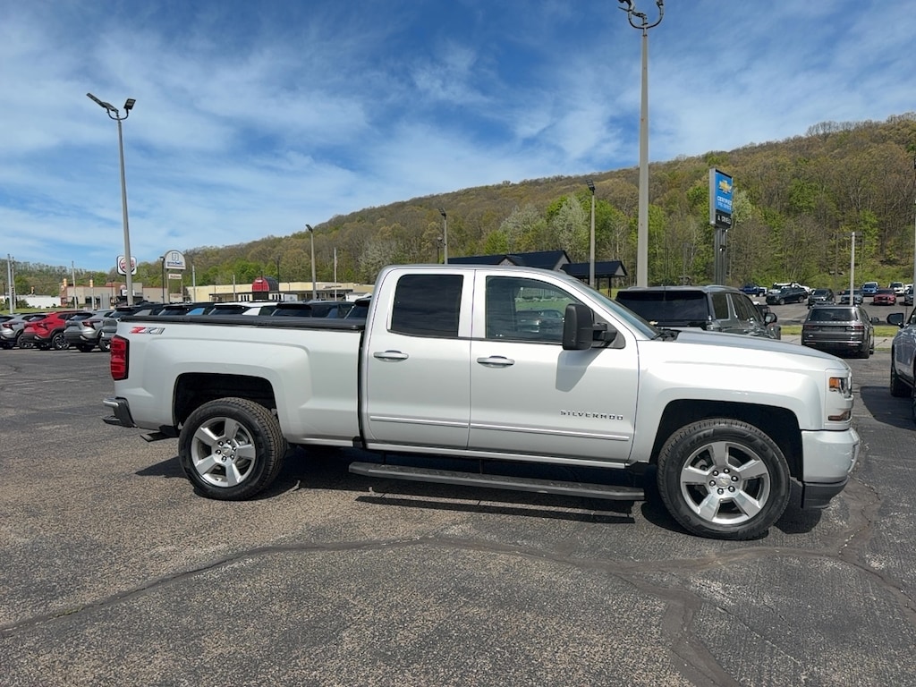 Used 2018 Chevrolet Silverado 1500 LT w/2LT Truck Double Cab