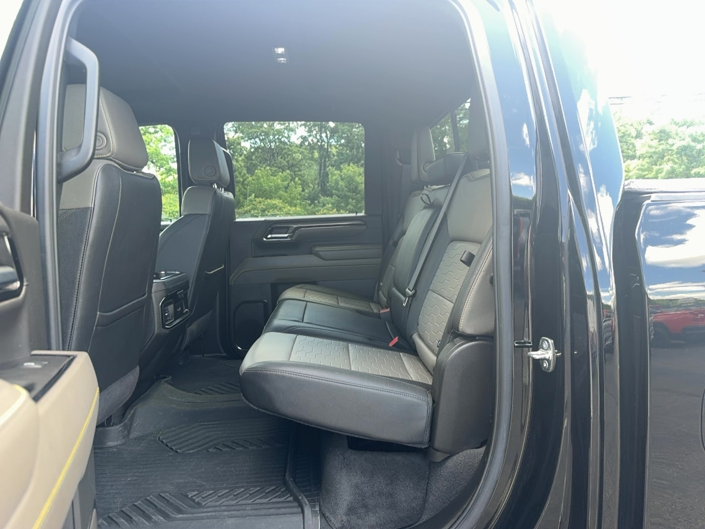 2024 Chevrolet Silverado 2500HD ZR2 - Photo 11