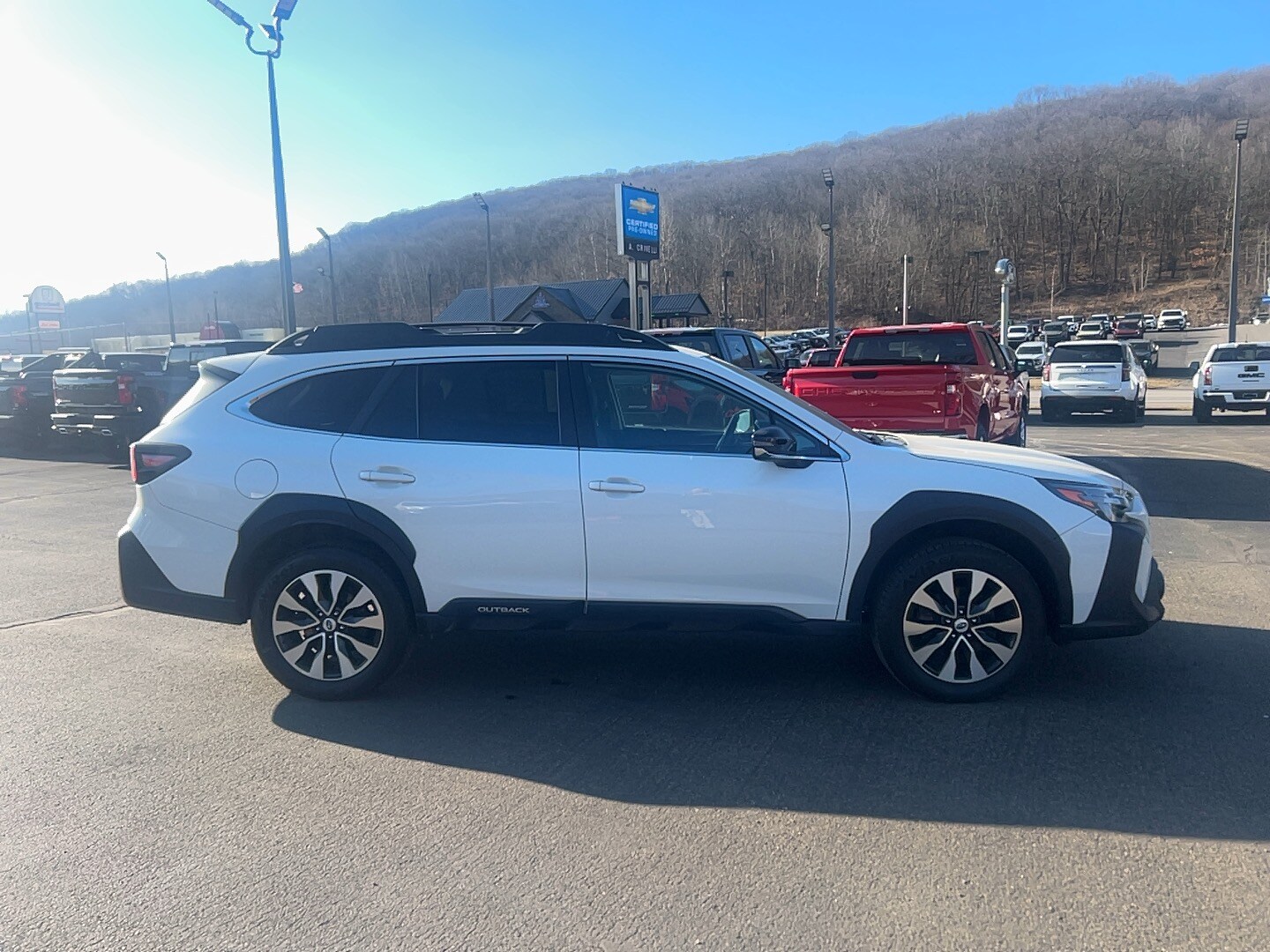 2023 Subaru Outback Limited photo 3
