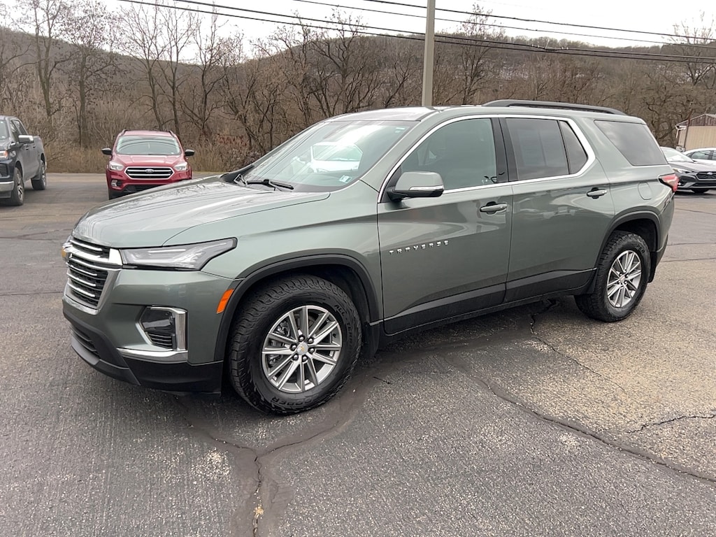 Used 2023 Chevrolet Traverse LT Cloth w/1LT SUV