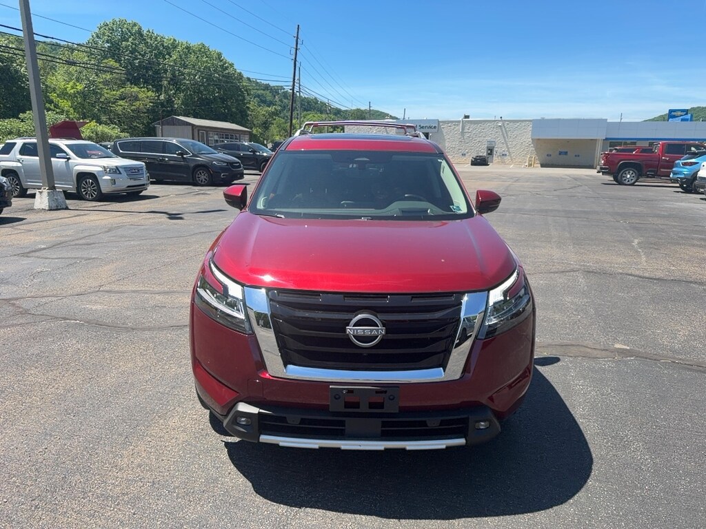Used 2022 Nissan Pathfinder Platinum SUV