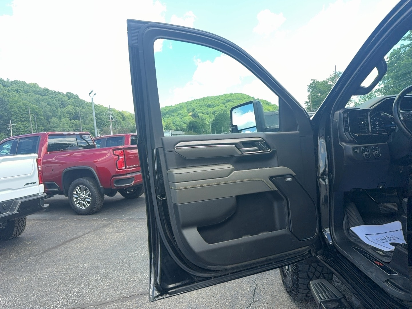 2024 Chevrolet Silverado 2500HD ZR2 - Photo 10