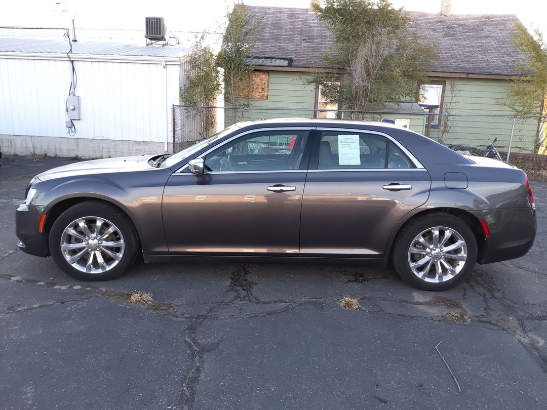 2016 Chrysler 300 C