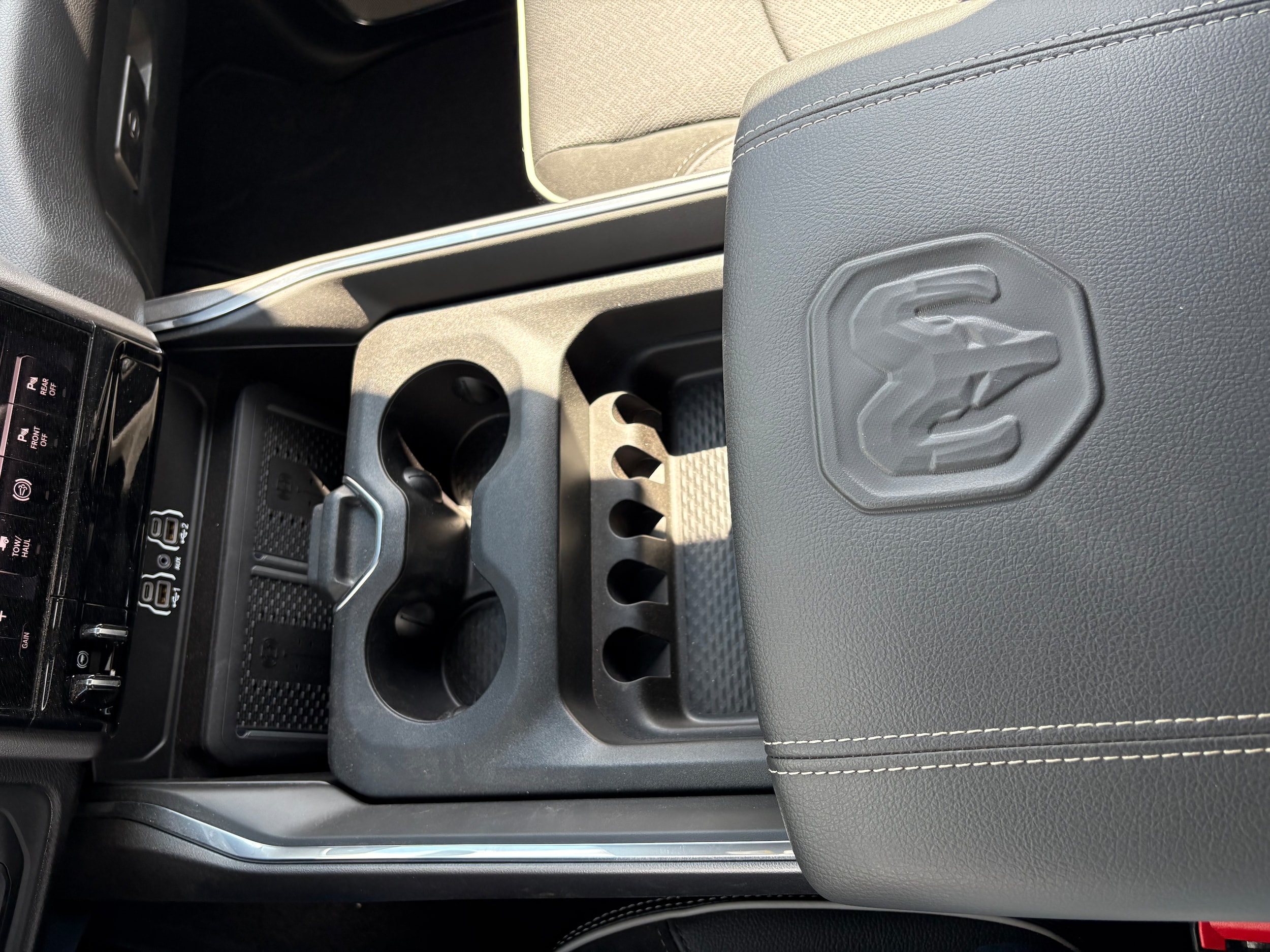 2026 RAM 2500 Laramie - Photo 14