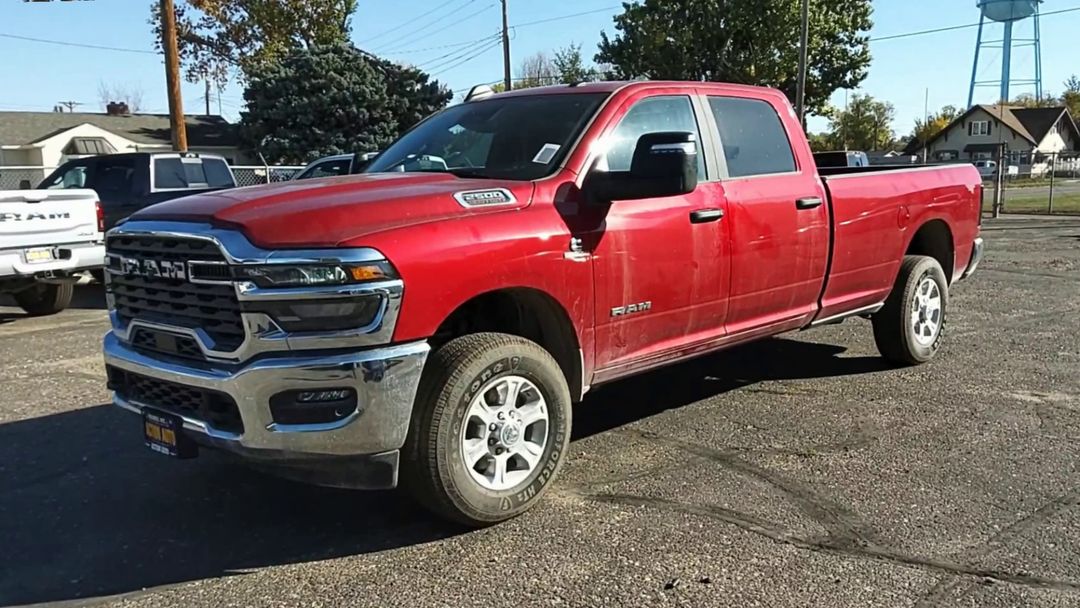2026 Ram 2500 Big Horn photo 4