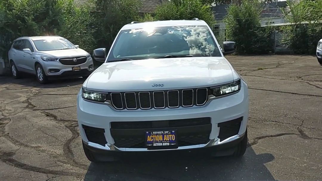 2022 Jeep Cherokee Laredo photo 3