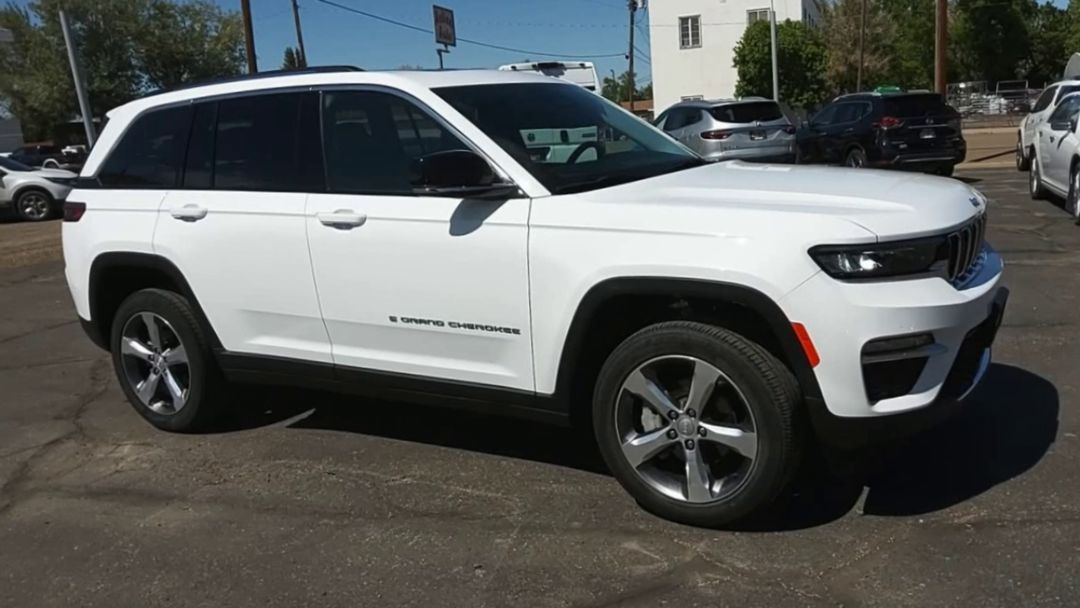 Used 2022 Jeep Grand Cherokee Limited with VIN 1C4RJHBG4N8581248 for sale in Sidney, MT