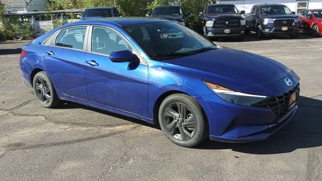 Used 2021 Hyundai Elantra SEL with VIN 5NPLM4AG5MH046937 for sale in Sidney, MT
