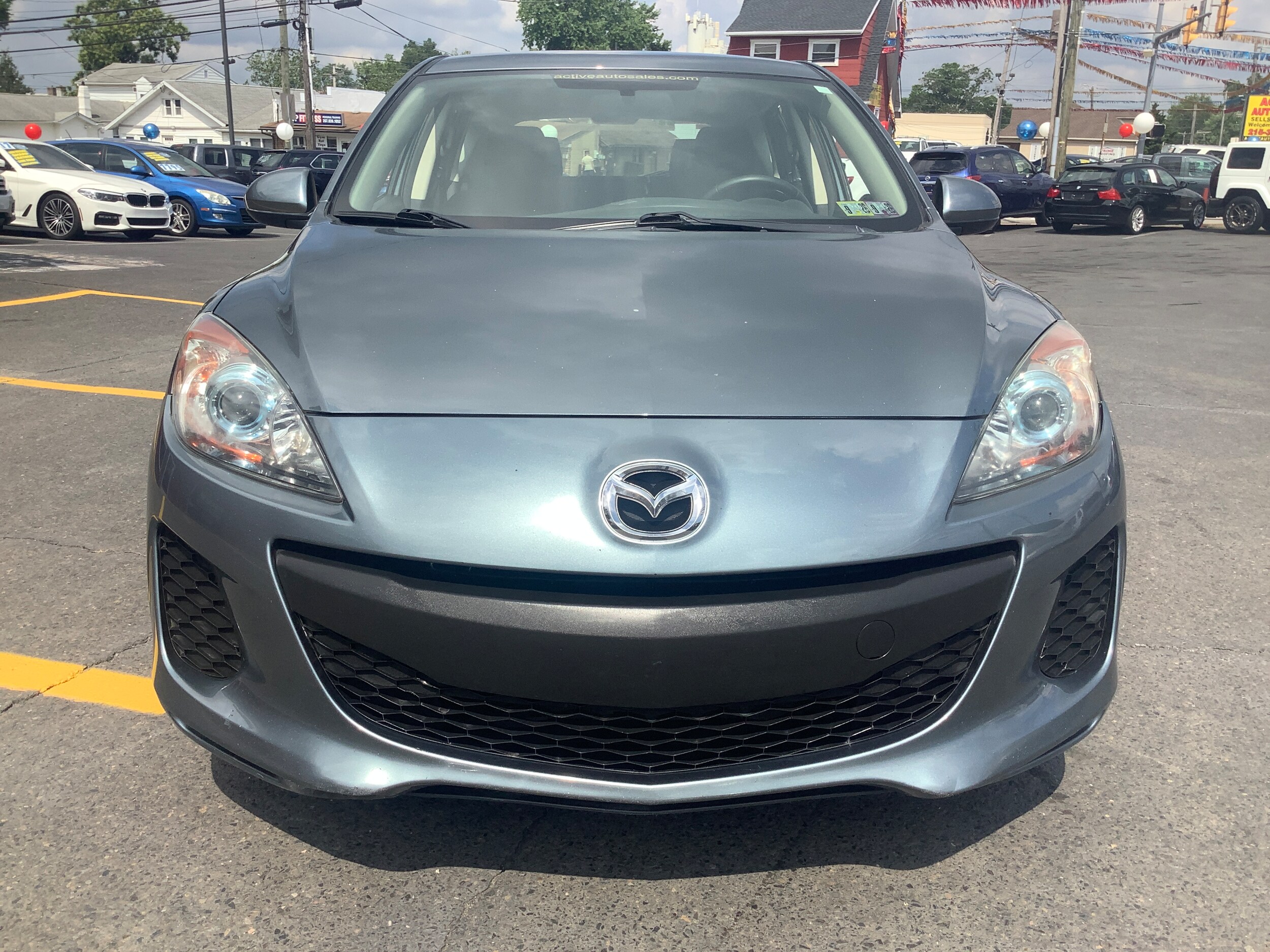 2013 Mazda Mazda3 Touring photo 2