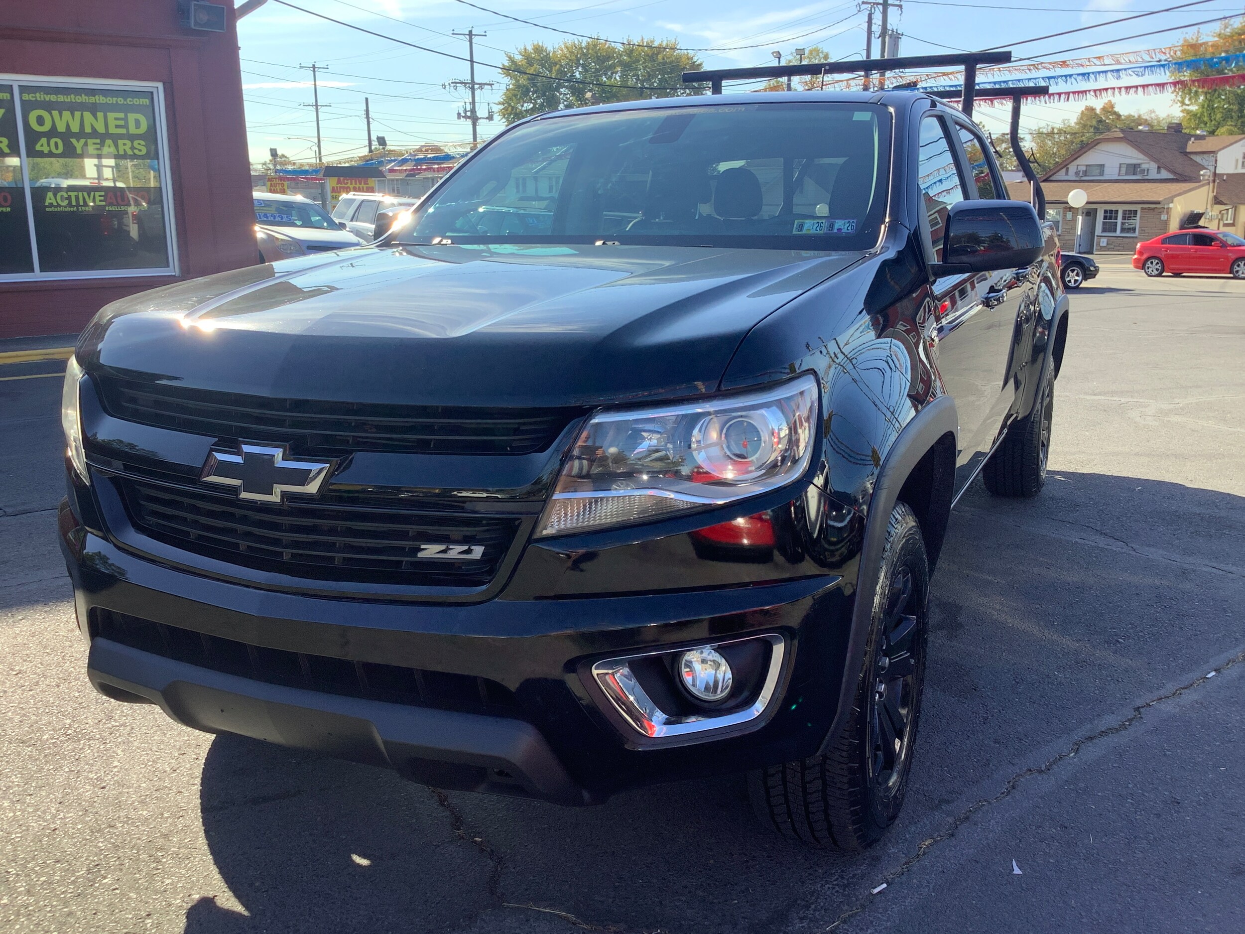 2016 Chevrolet Colorado Z71 photo 2