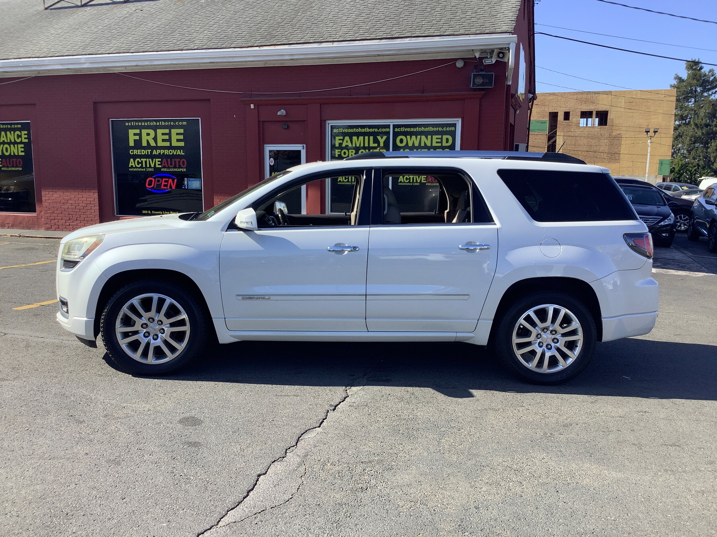 2016 Gmc Acadia Denali photo 4