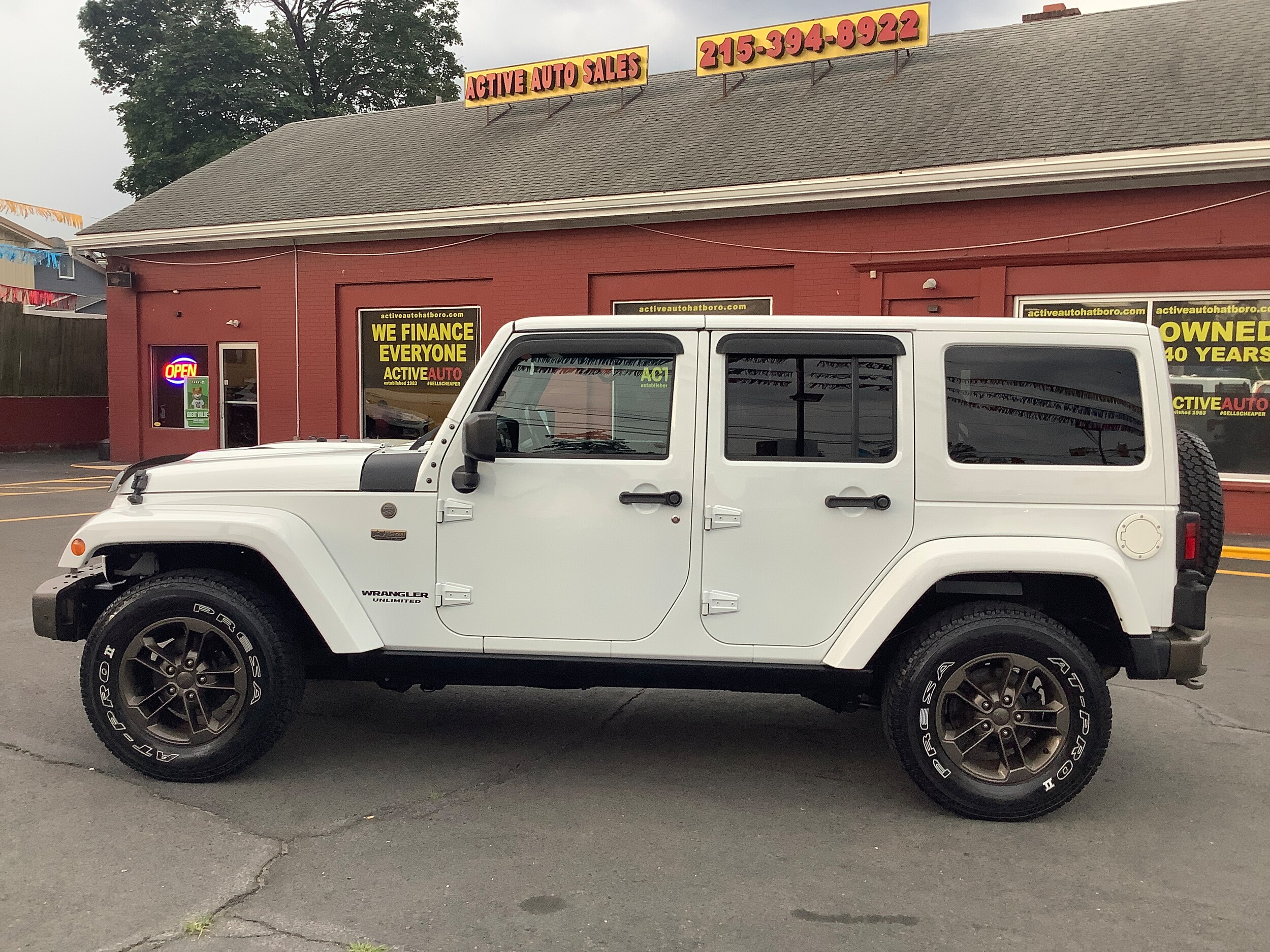2017 Jeep Wrangler Unlimited Anniversary Edition photo 4