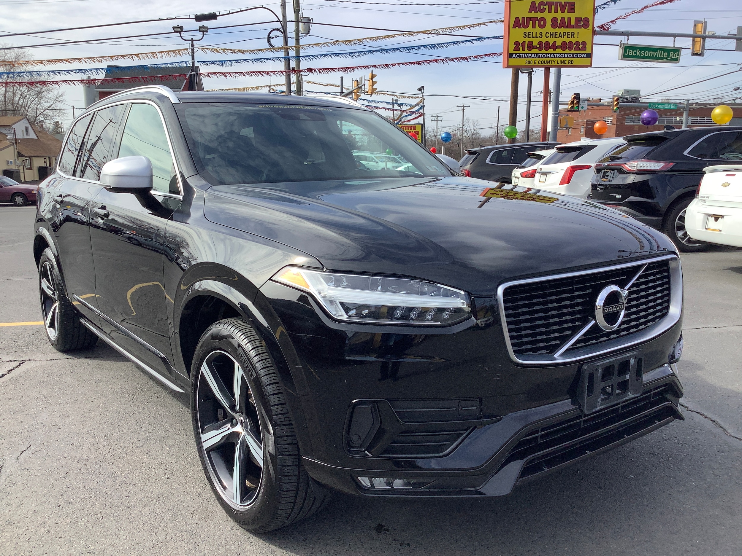 2019 Volvo XC90 T5 R-Design AWD's photo