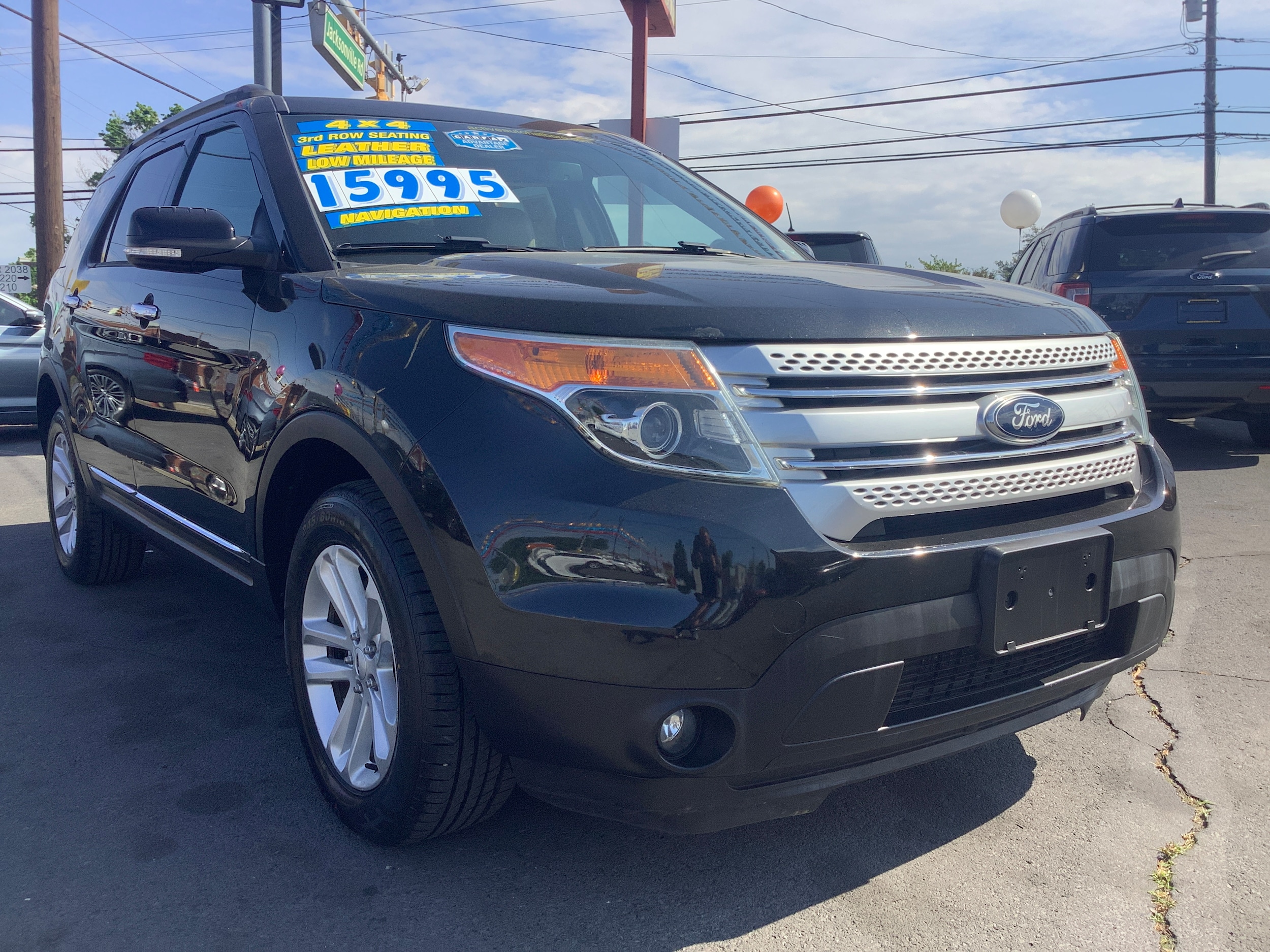 2015 Ford Explorer XLT 4x4's photo