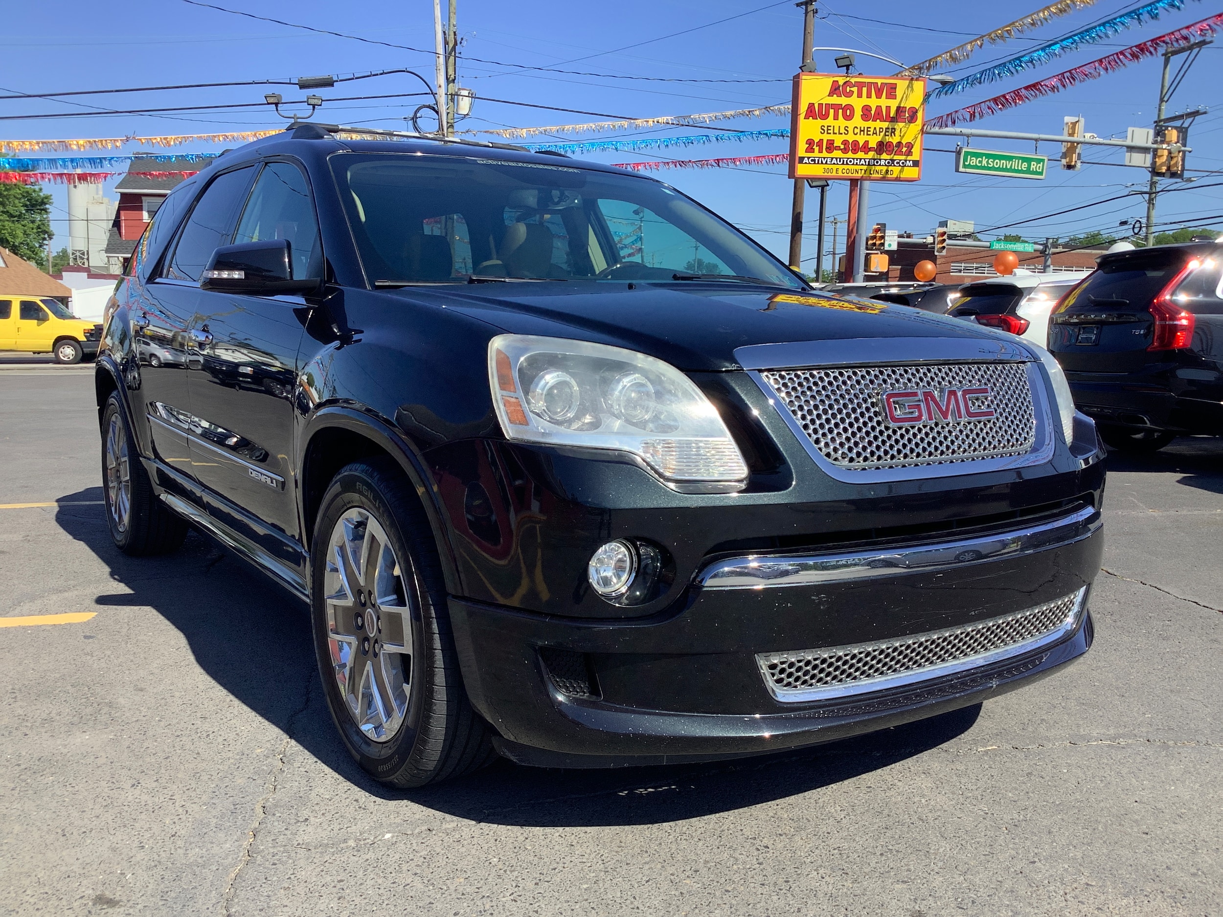 2012 GMC Acadia's photo